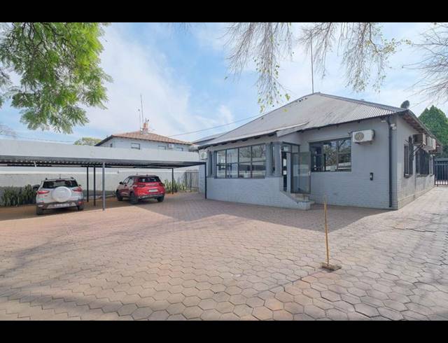 OFFICE FOR SALE IN ARCADIA